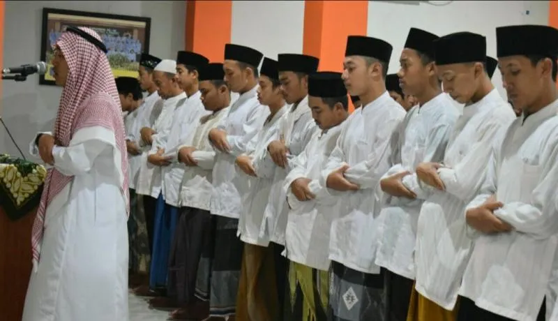Ilustrasi imam masjid (NUonline)