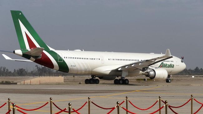Pesawat Alitalia bangkrut akibat krisis akibat Pandemi Covid-19 (AFP)