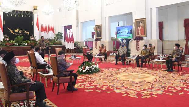 Pertemuan Presden Joko Widodo (Jokowi) dengan pimpinan partai politik (parpol) koalisi di Istana Negara, Jakarta. (Foto: Beritasatu).
