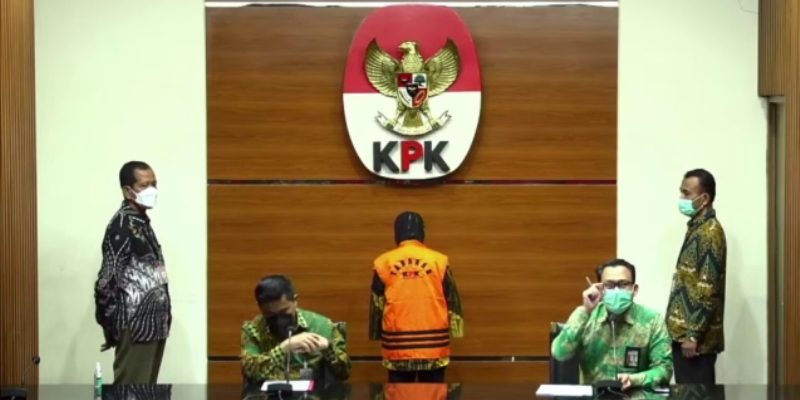  Deputi Penindakan dan Eksekusi KPK, Karyoto saat umumkan penahanan Andririni Yaktiningsasi (ist)
