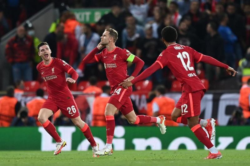 Jordan Henderson saat mencetak gol penentu kemenangan Liverpool atas AC Milan (Foto: Instagram @Liverpool)