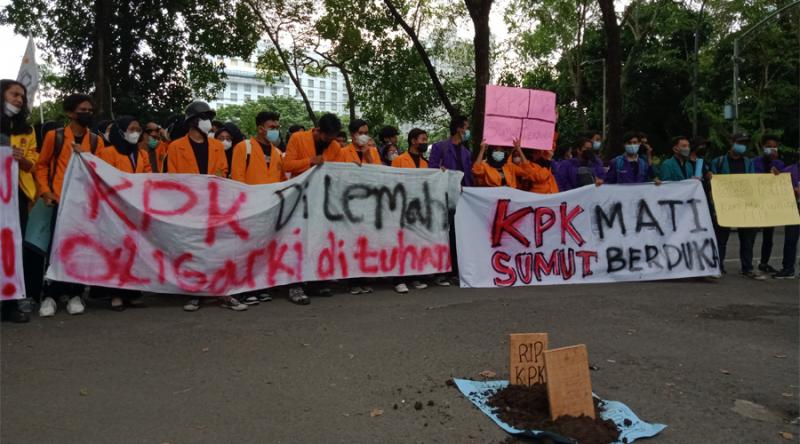 Demonstrasi mahasiswa Sumut soal pemecatan 57 pegawai KPK (Suarapakar)