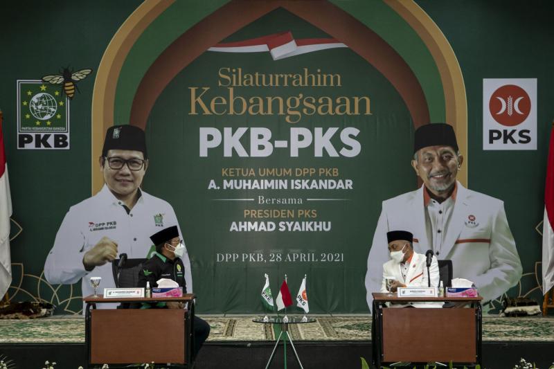 Survei Litbang Kompas: Elektabilitas PKS Melambung & PKB Anjlok. (Media Indonesia).
