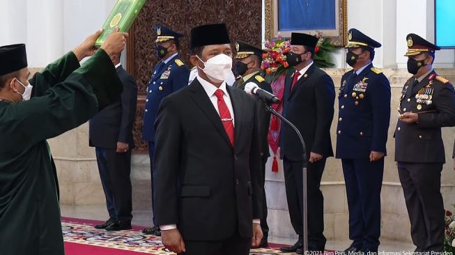 Jokowi Lantik Mayjen Suharyanto Jadi Kepala BNPB. (dok. Sekretariat Presiden)