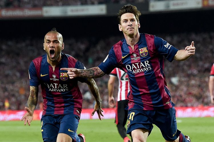 Dani Alves dan Lionel Messi. (AFP) 