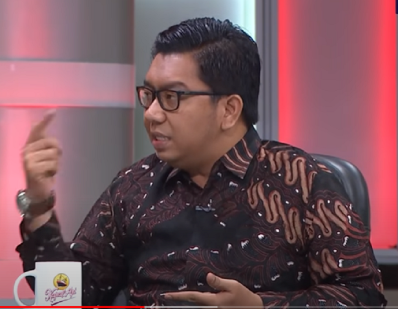 Peneliti Indonesia Corruption Watch (ICW) Kurnia Ramadhana. (Tangkapan layar YouTube Najwa Shihab)