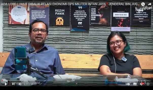 Dialog daring Haris Azhar dan Fatia Maulidiyanti yang dianggap mencemarkan nama baik Menko Marves Luhut Binsar Panjaitan. (Tangkapan layar Youtube Haris Azhar)