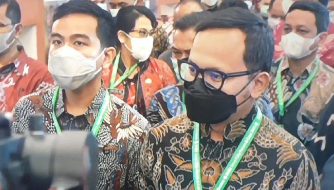 Walikota Solo Gibran Rakabuming Raka dan Walikota Bogor Bima Arya (Tempo)