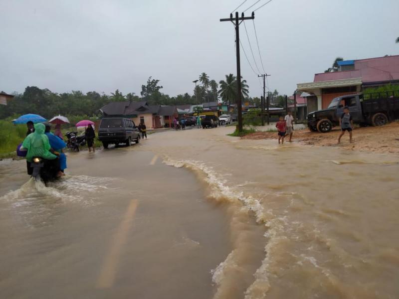 Banjir di Pasaman Barat, Sumatera Barat (dok. BNPB)