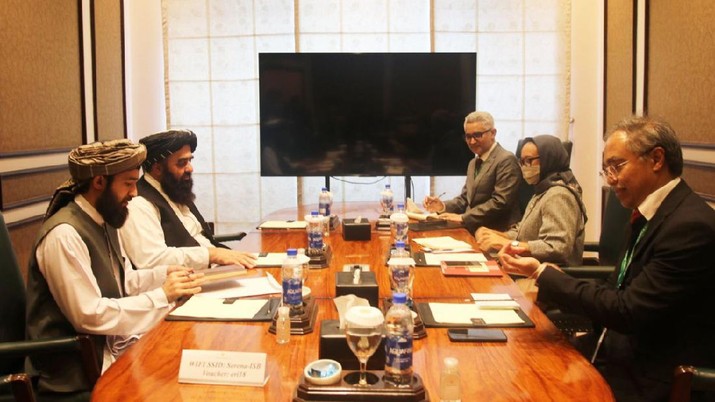 Menlu Retno Marsudi bertemu perwakilan Taliban (Tangkapan Layar Medsos Menlu RI)