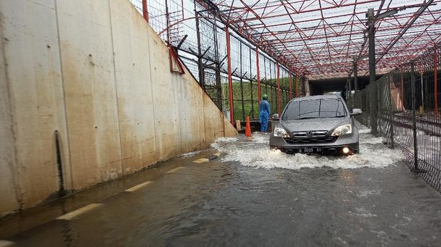 Banjir di Bandara Soetta (Detik)