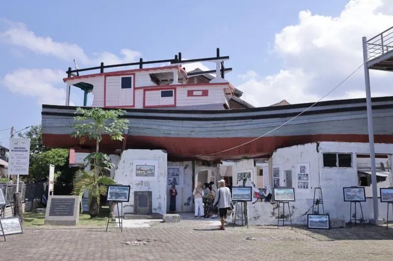Pameran foto memperingrati 17 Tahun tsunami di Aceh 