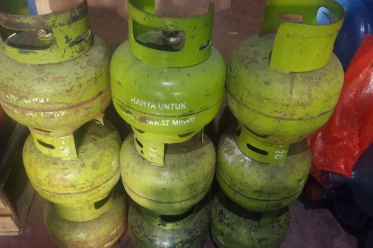 Dampak buruk jika harga gas LPG 3 kilogram naik (kompas)