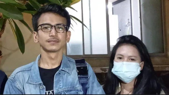 Polisi tangkap Adam Deni yang melaporkan Jerinx (Tribun)