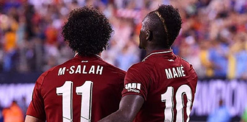 Pemain Liverpool Sadio Mane dan Mohamed Salah (Gilabola)