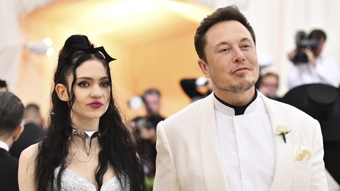 Elon Musk menghadiri sebuah acara bersama kekasihnya beberapa waktu lalu (Foto: Istimewa) 