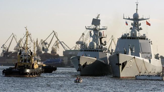 Kapal Perang China (AFP)