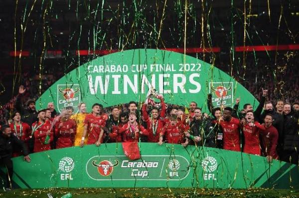 Liverpool menjadi juara Carabao Cup 2022. Foto: @LFC