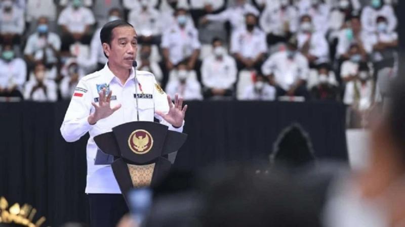 Kutuk Pencatutan Nama, Apdesi Versi Menkumham Tolak Jokowi 3 Periode. (BPMI Setpres/Lukas)