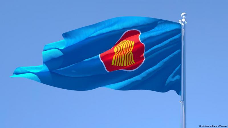 Bendera ASEAN (DW)