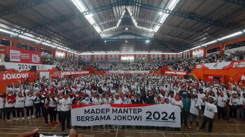 Deklarasi Jokowi 3 periode (alinea)