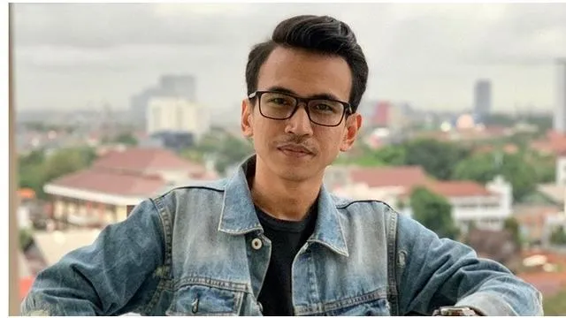 Adam Deni lapor kasus korupsi ke KPK (liputan6)