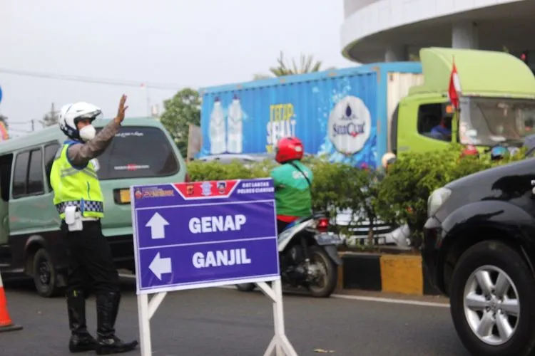 Ilustrasi sistem ganjil genap di 13 ruas jalan di DKI Jakarta (kompas)