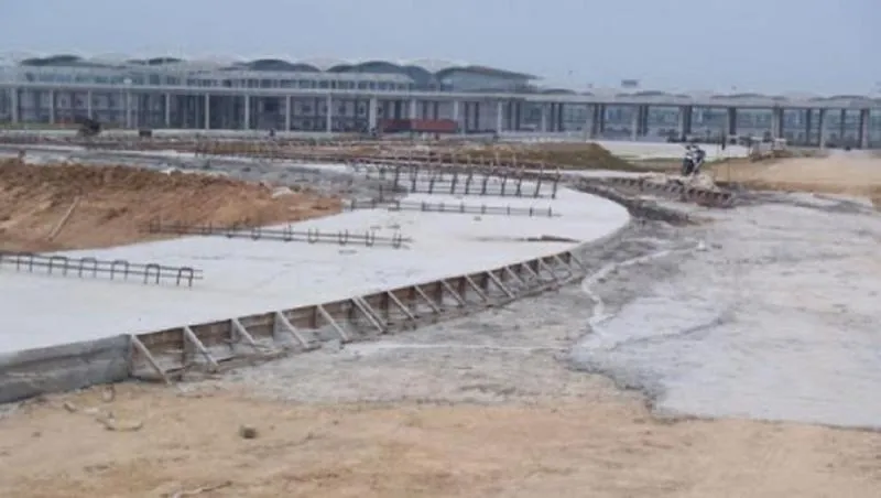 Proyek Rp850 Miliar Jokowi di Bandara Nabire Papua Terancam Mangkrak. (ijintender.co.id).