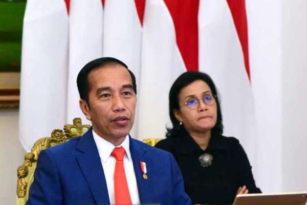 Presiden Jokowi dan Menkeu Sri Mulyani (bisnis)