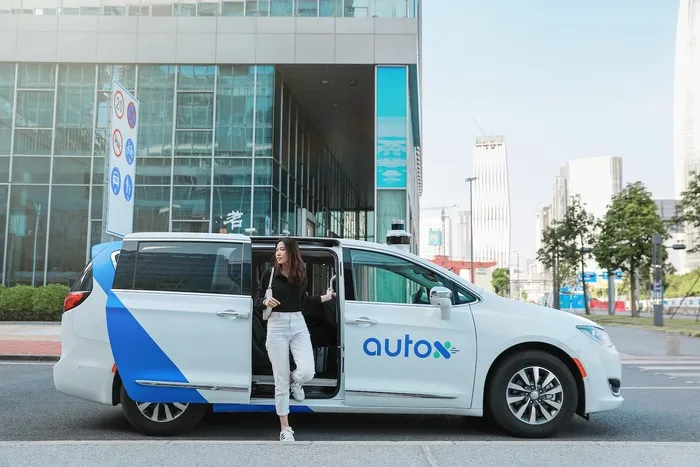 China mulai gunakan taksi robot (detik)
