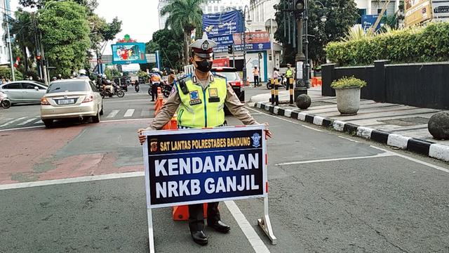 Sistem ganjil genap di Jakarta tak berlaku hingga tanggal 6 Mei 2022 (liputan6)