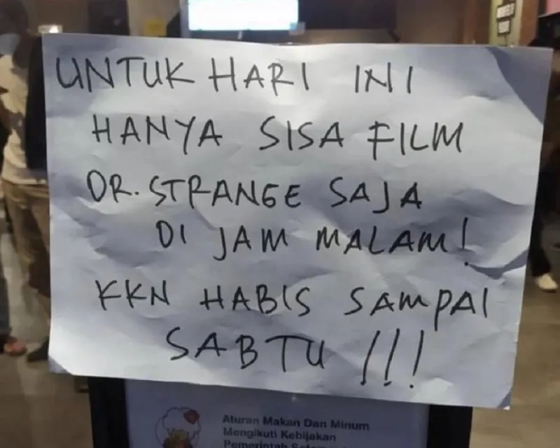 Laku Keras, Penonton Film KKN di Desa Penari Saingi Doctor Strange 2. (istimewa).
