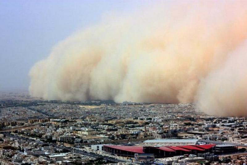 Badai pasir melanda ibu kota Arab Suadi (republika)