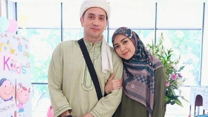 Aktor Gary Iskak dan Istrinya (Net)
