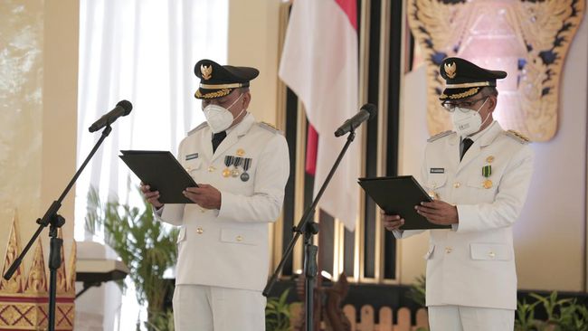 Kepala BIN Sulawesi Tengah, Brigjen TNI Andi Chandra As’adudin dilantik sebagai Pj Bupati Seram Bagian Barat (Detik)