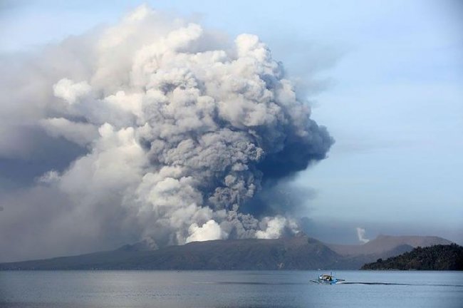 Erupsi Gunung Bulusan Filipina (Net)