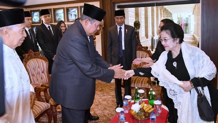 Demokrat sentil prestasi SBY dan Megawati usai PDIP tolak berkoalisi untuk Pilpres 2024 mendatang (detik)