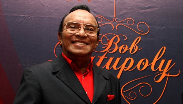 Penyanyi legendaris Bob Tutupoly meninggal dunia (Tempo)
