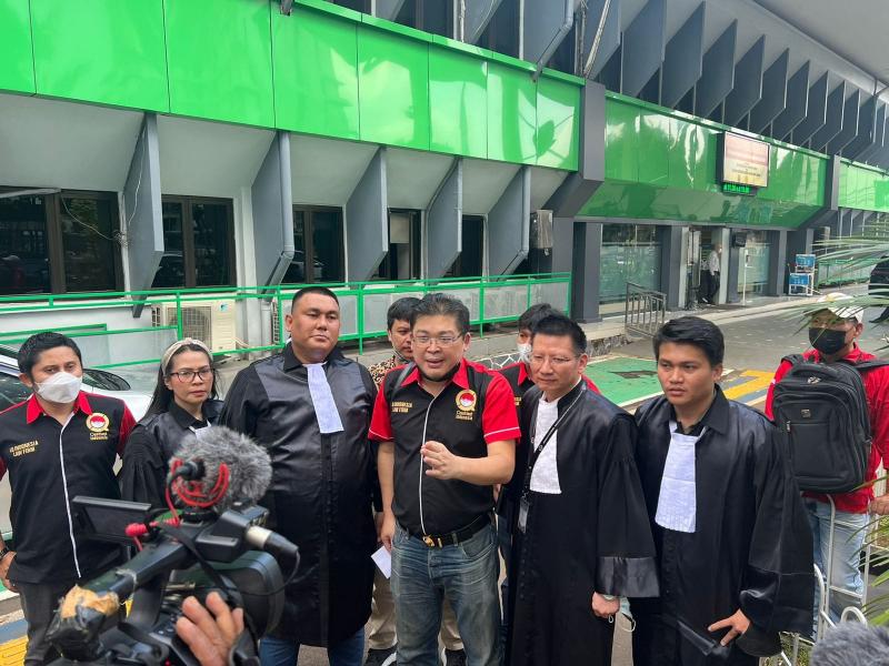 Alvin Lim tegur hakim di pengadilan (net) 