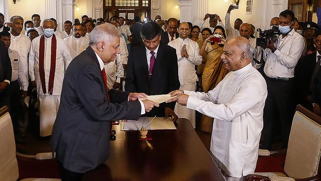 Presiden Sri Lanka lantik teman kelas jadi perdana menteri (cnnindonesia)