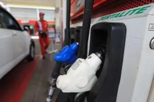 Bahlil: Pembatasan Beli Pertalite untuk Desil 9 dan 10 Terus Dikaji