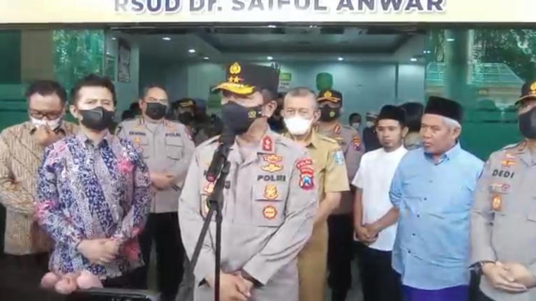 Kapolda Jawa Timur, Irjen Nico Afinta, meminta maaf atas Tragedi Kanjuruhan (MI)