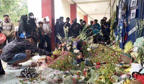 Duka Korban Tragedi Kanjuruhan (Net)
