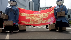 Ratusan Buruh Perempuan Demo Depan Istana Merdeka Jakarta & Monas