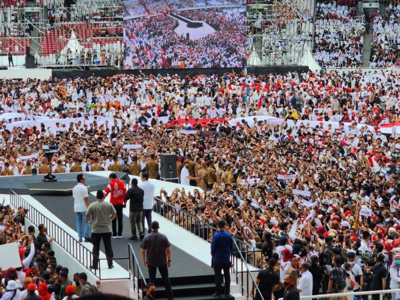 Peserta Acara Relawan Jokowi di GBK Akui Kecewa, Ternyata Ini Sebabnya. (twitter).
