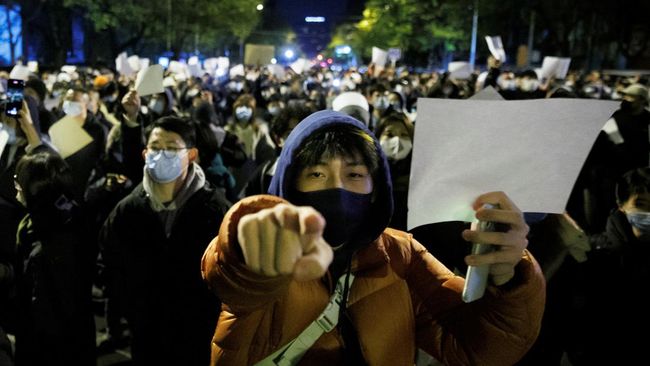 Ketika Protes di China Meluas ke Kampus dan Kota di Luar Negeri. (Reuters/Thomas Peter)
