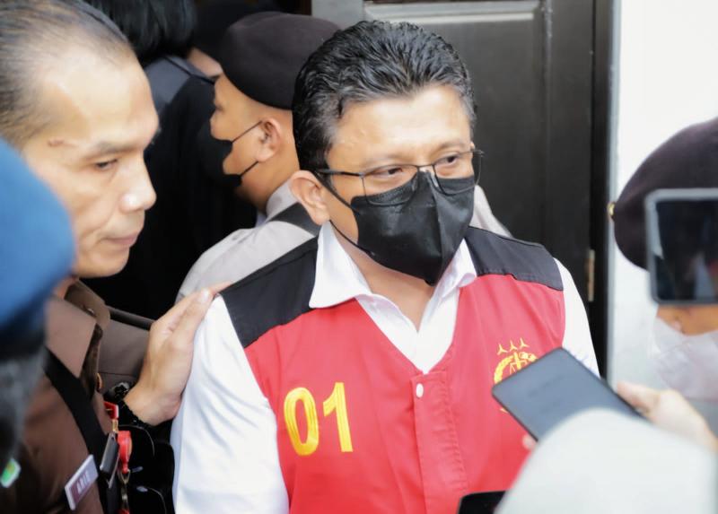 Terdakwa pembunuhan berencana Brigadir Yosua, Ferdy Sambo, saat diwawancarai awak media di Pengadilan Negeri (PN) Jakarta Selatan, Selasa (29/11/2022). (Foto: Istimewa)