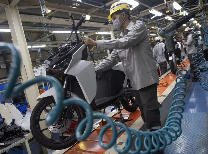 Pabrik motor listrik (Medcom)