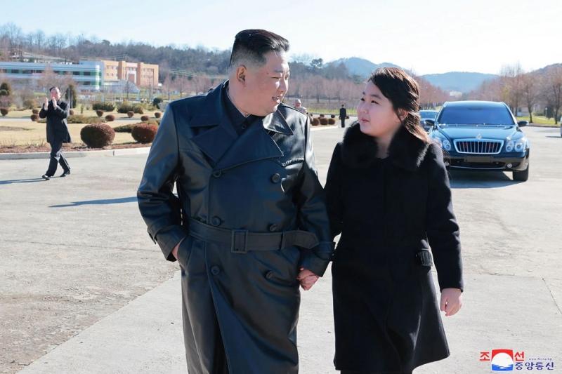 Kim Ju Ae, sosok putri kesayangan Kim Jong Un diduga bakal wariskan kekuasaan Korea Utara (Net)