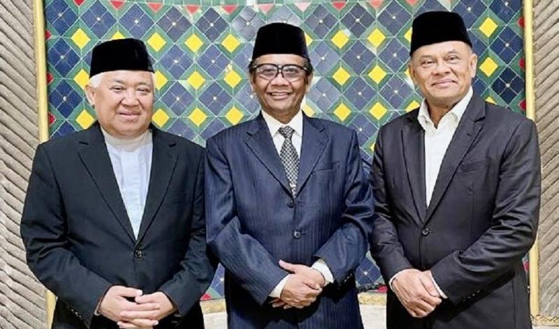 Menko Polhukam Jumpa Din Syamsuddin dan Gatot Nurmantyo di Yogyakarta. (Twitter Mahfud MD).